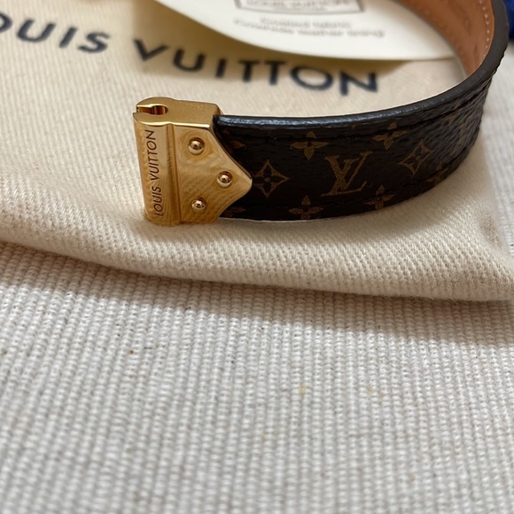 Louis Vuitton Bracelet LIKE NEW (never been worn) - Picture 4 of 8
